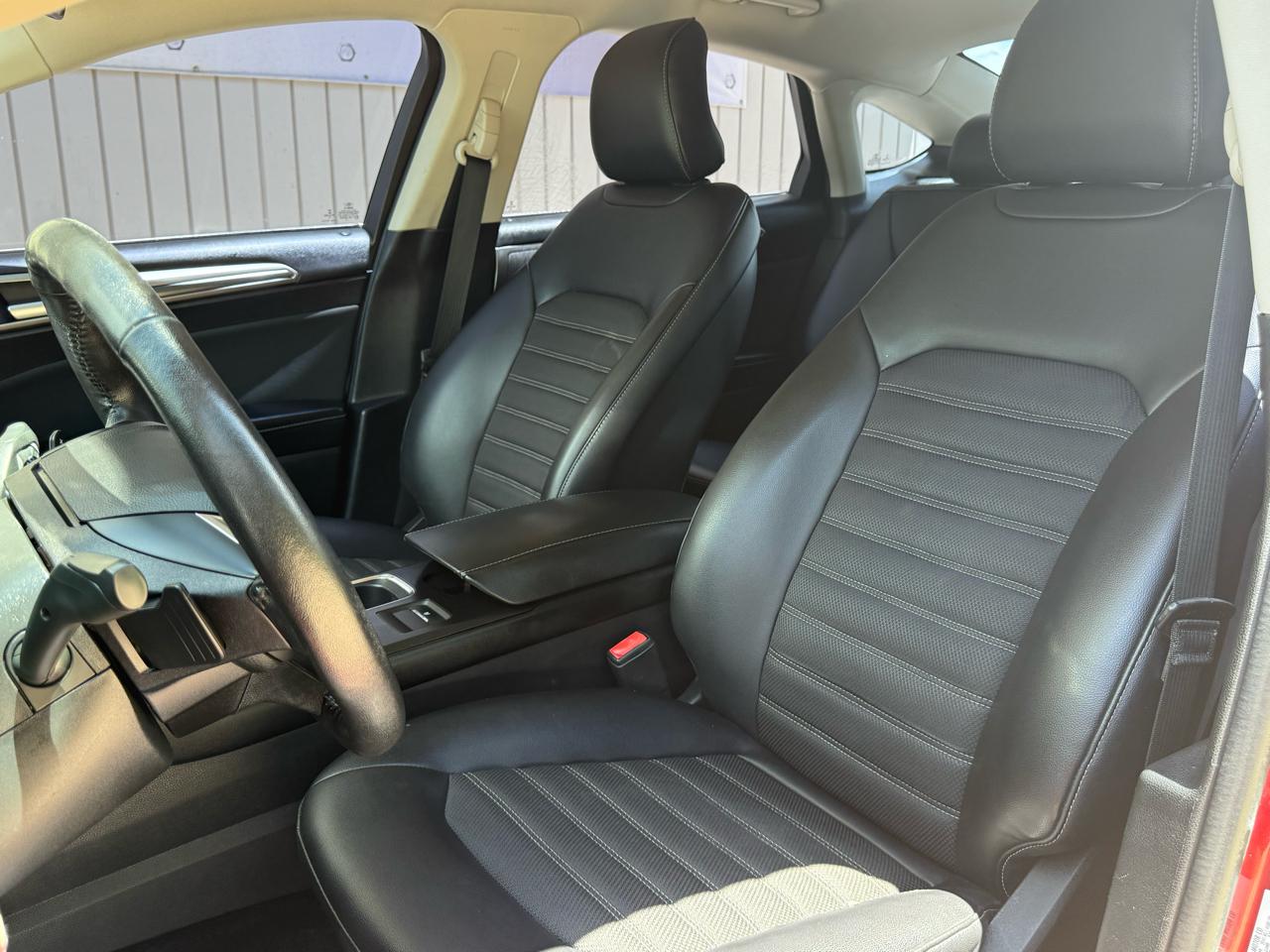 Ford Fusion SE 2017