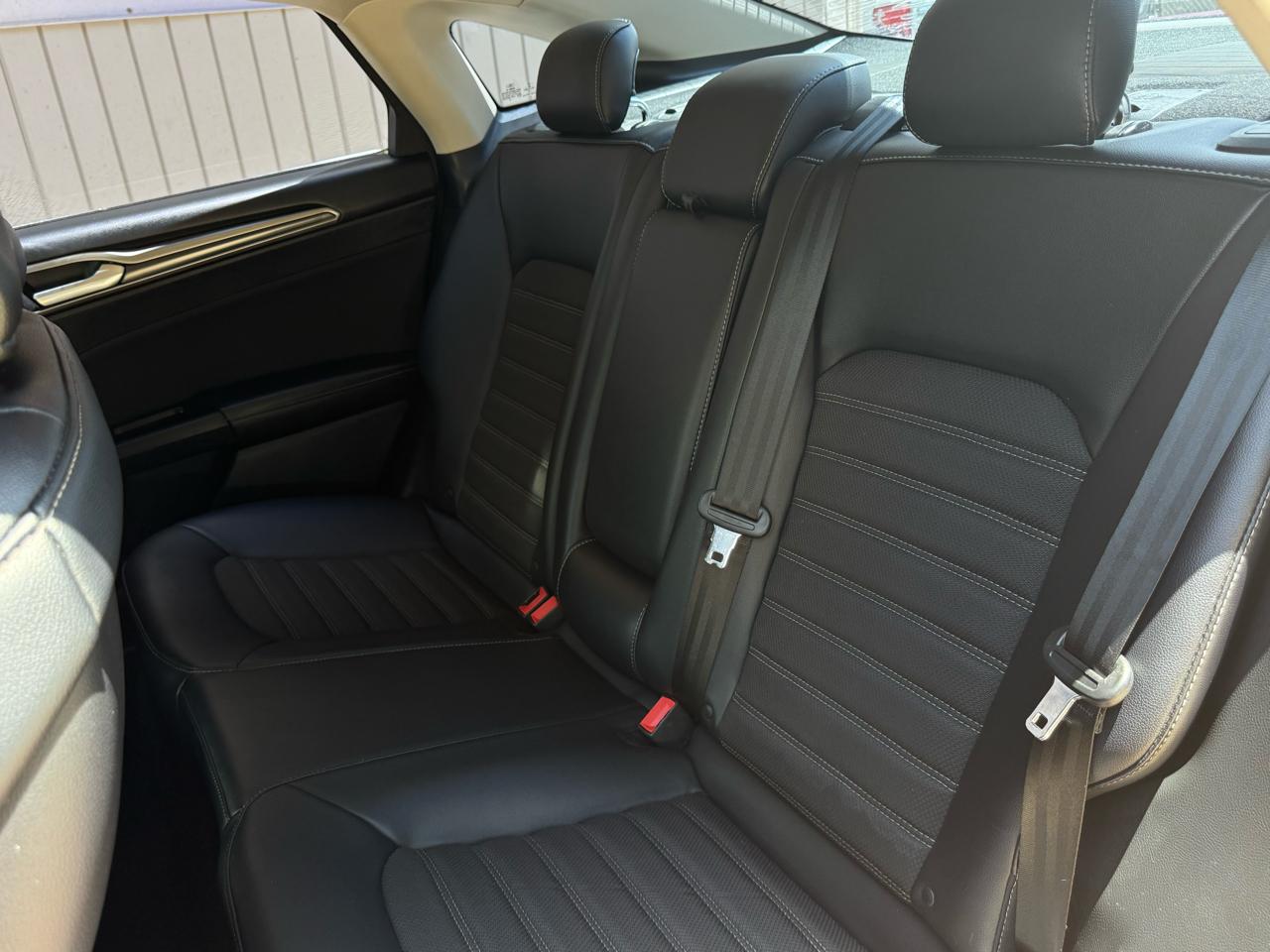 Ford Fusion SE 2017
