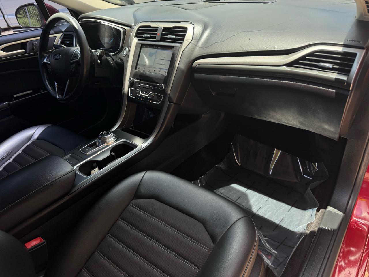 Ford Fusion SE 2017