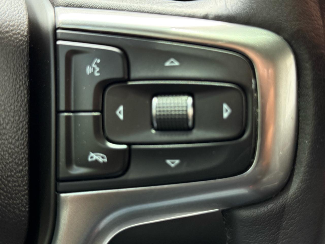 Chevrolet Silverado 1500 RST Crew Cab 4WD 2020