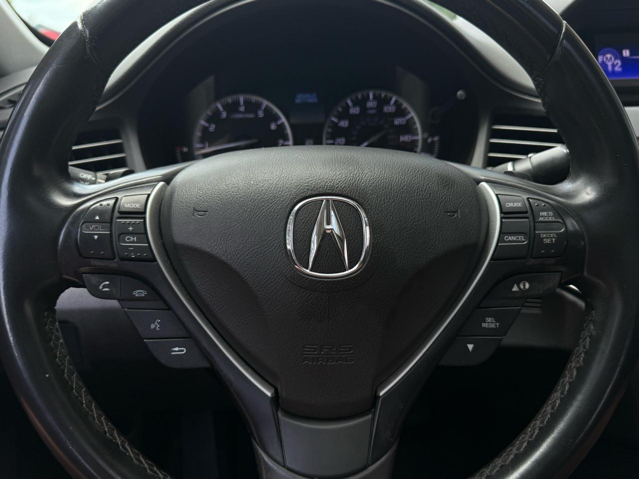 Acura ILX 8-Spd AT w/ AcuraWatch Plus Package 2017