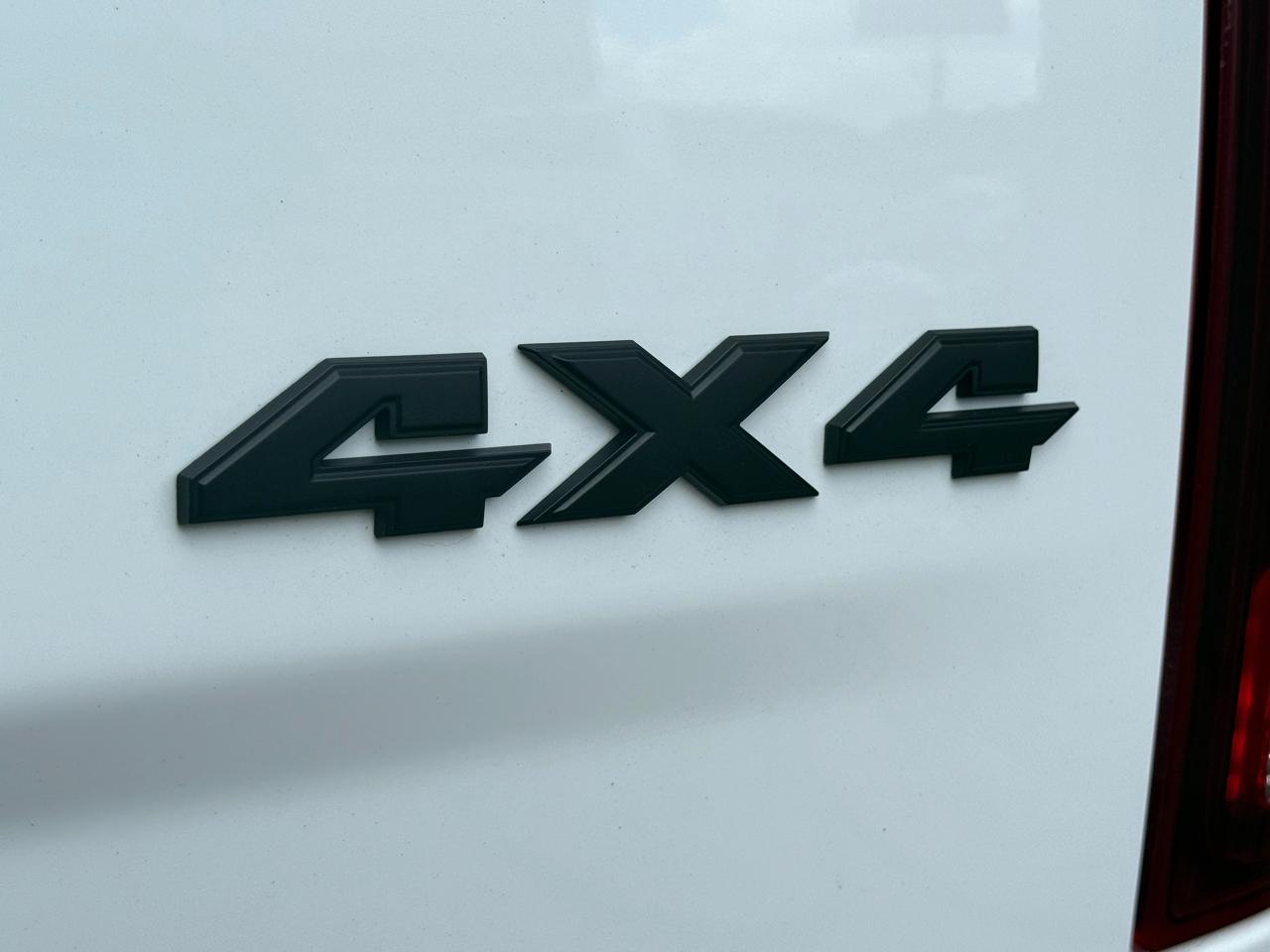 RAM 1500 Classic Tradesman Quad Cab 4WD 2021