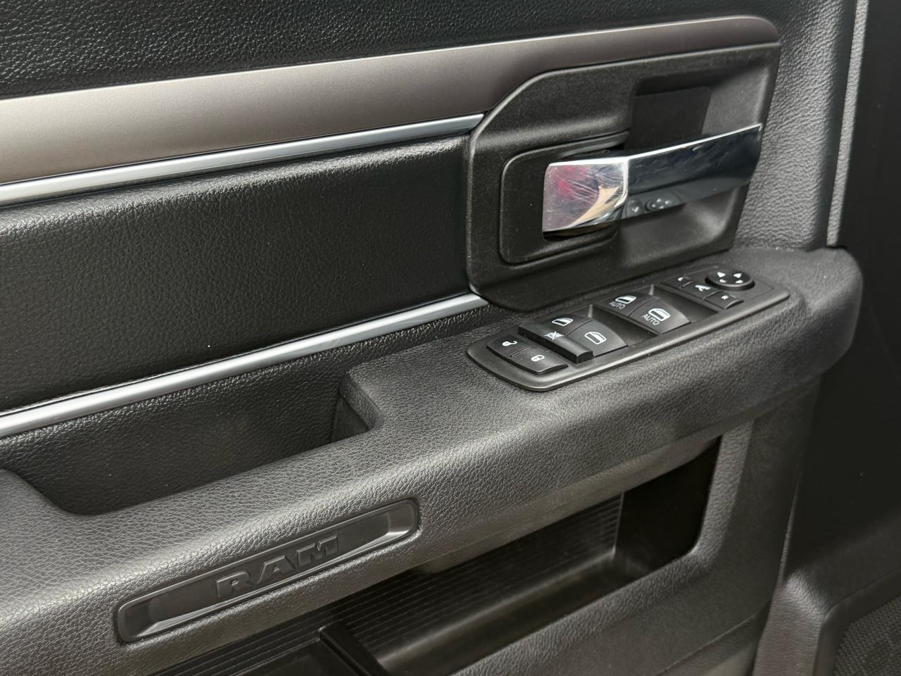 RAM 1500 Classic Tradesman Quad Cab 4WD 2021