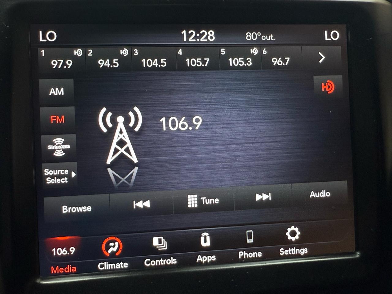 RAM 1500 Classic Tradesman Quad Cab 4WD 2021