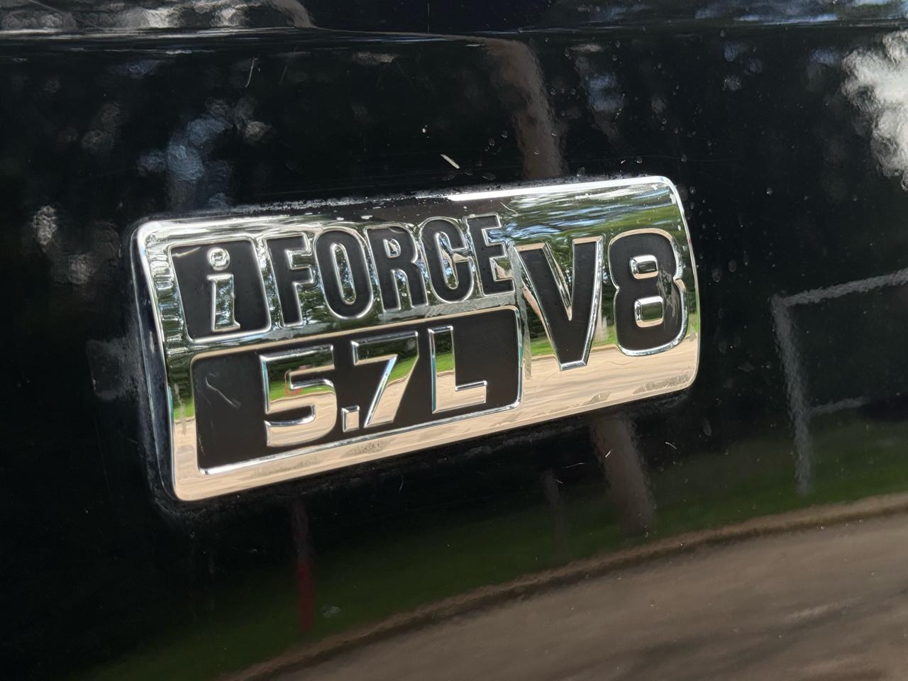 Toyota Tundra SR5 5.7L V8 FFV CrewMax 2WD 2016
