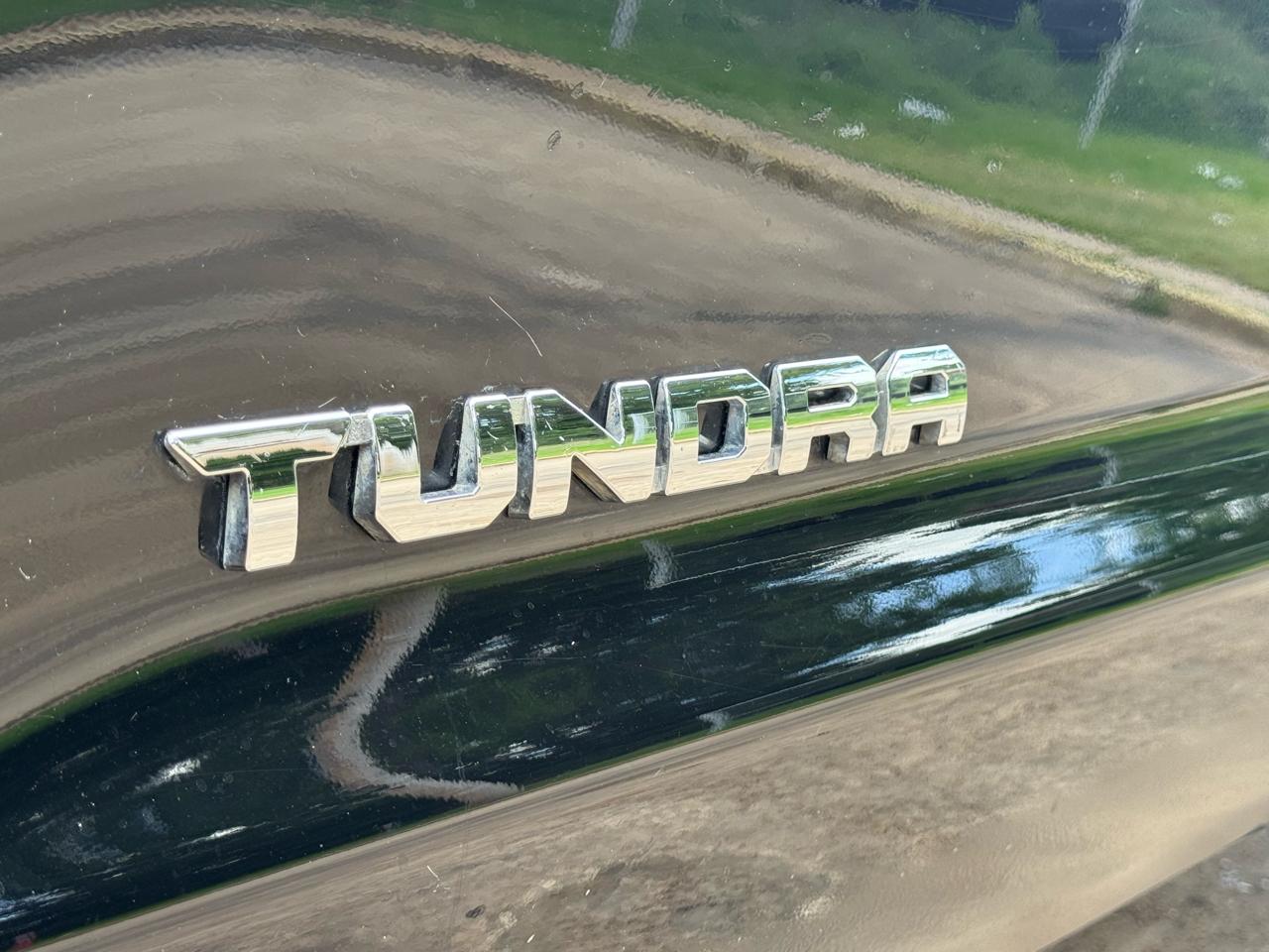 Toyota Tundra SR5 5.7L V8 FFV CrewMax 2WD 2016