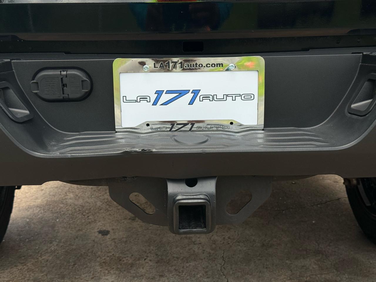 Toyota Tundra SR5 5.7L V8 FFV CrewMax 2WD 2016