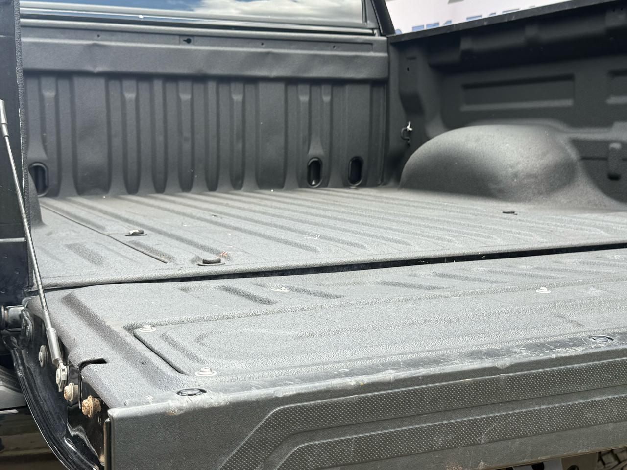 Toyota Tundra SR5 5.7L V8 FFV CrewMax 2WD 2016