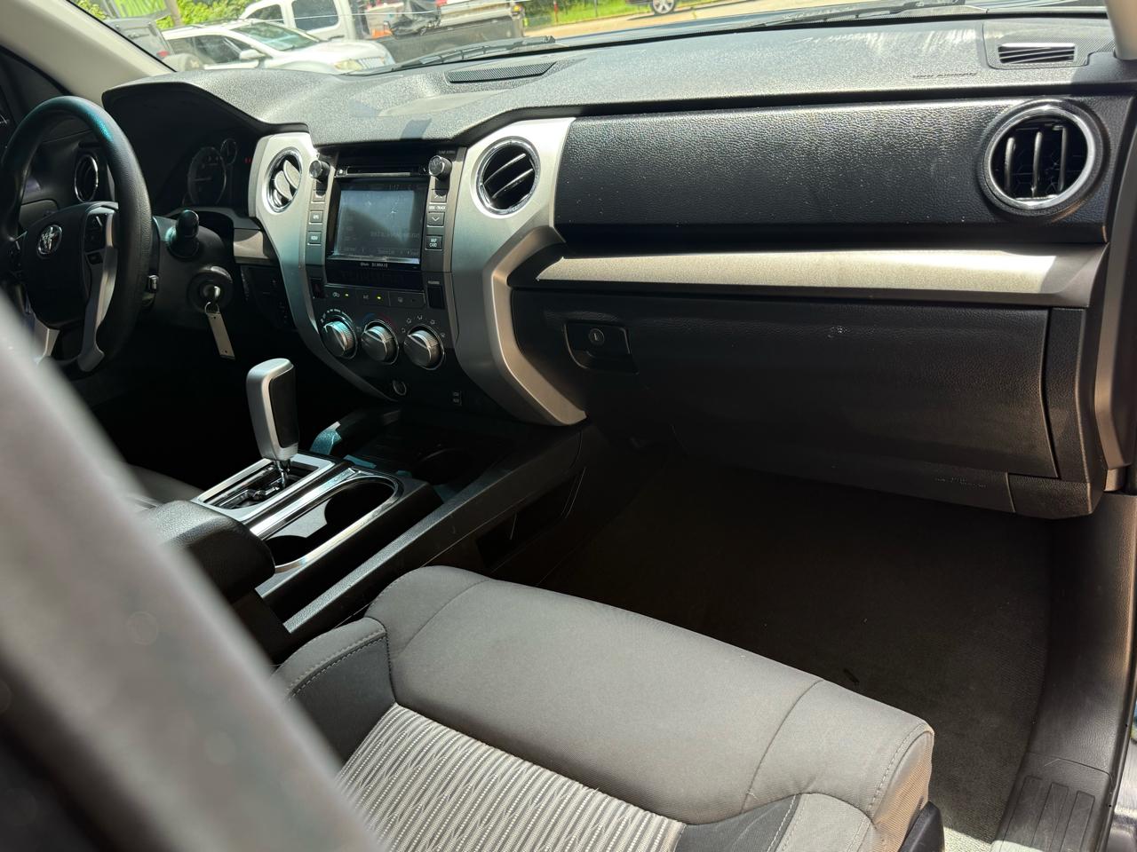 Toyota Tundra SR5 5.7L V8 FFV CrewMax 2WD 2016