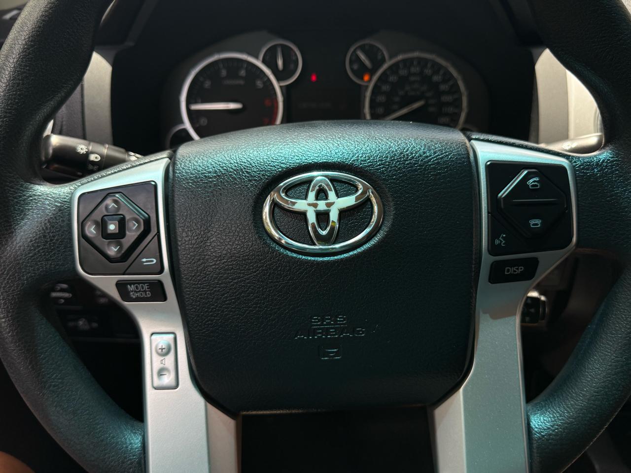 Toyota Tundra SR5 5.7L V8 FFV CrewMax 2WD 2016