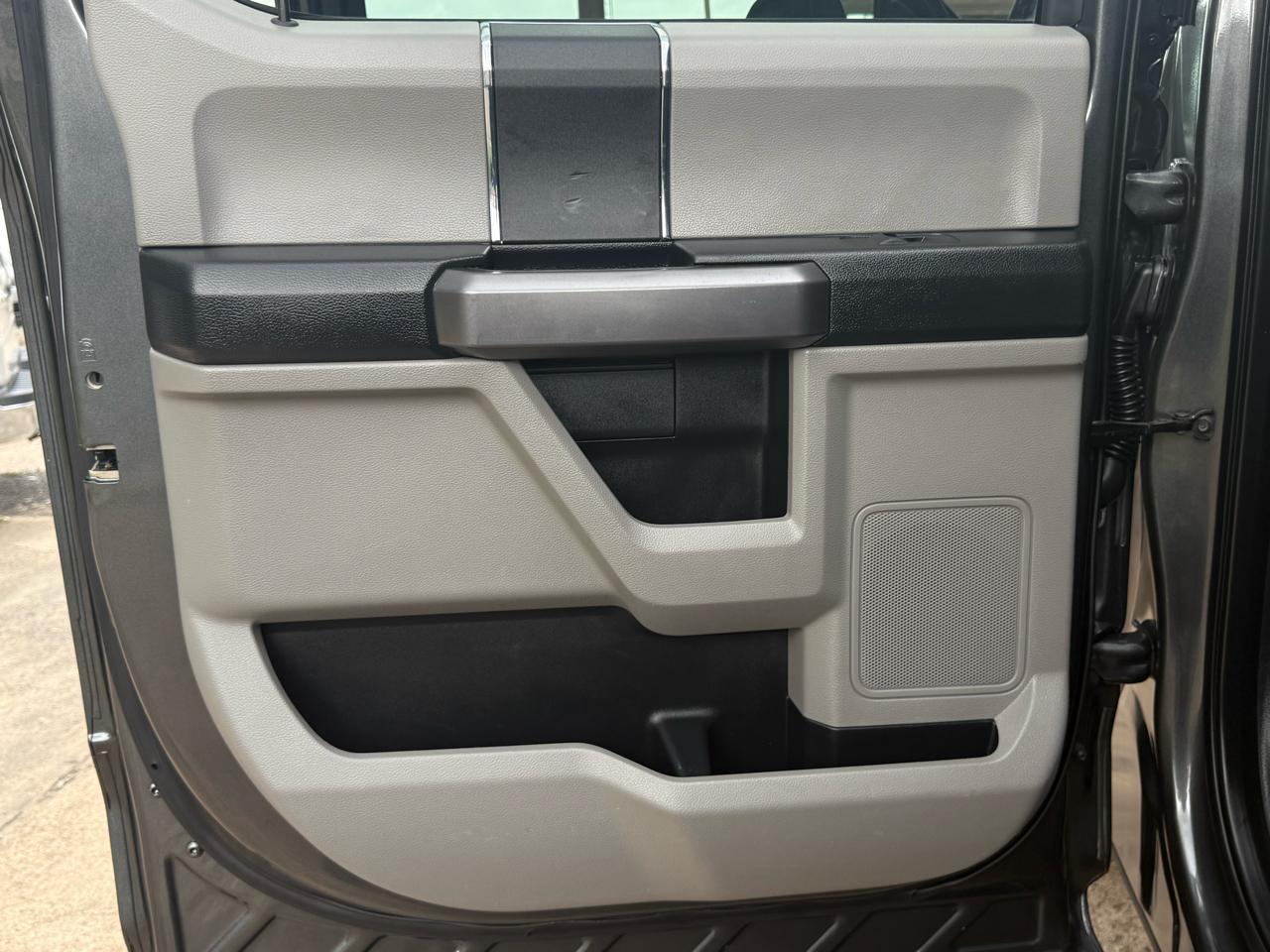 Ford F-250 SD XLT Crew Cab 4WD 2020