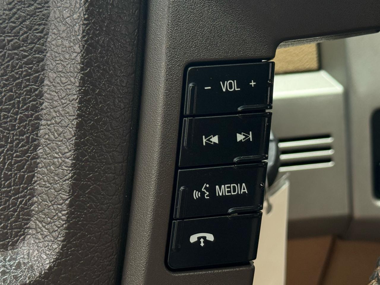 Ford F-150 Lariat SuperCrew 6.5-ft. Bed 4WD 2014