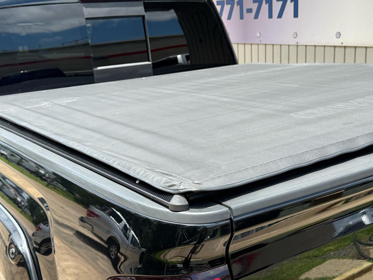 GMC Sierra 1500 4WD Crew Cab 143.5" SLT 2015