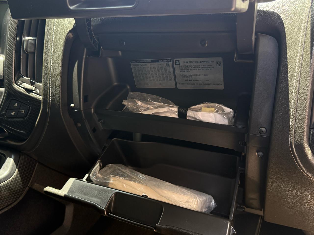 GMC Sierra 1500 4WD Crew Cab 143.5" SLT 2015