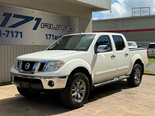 White 2019 Nissan Frontier Pickup Truck Four-Wheel Drive 5-Speed Automatic