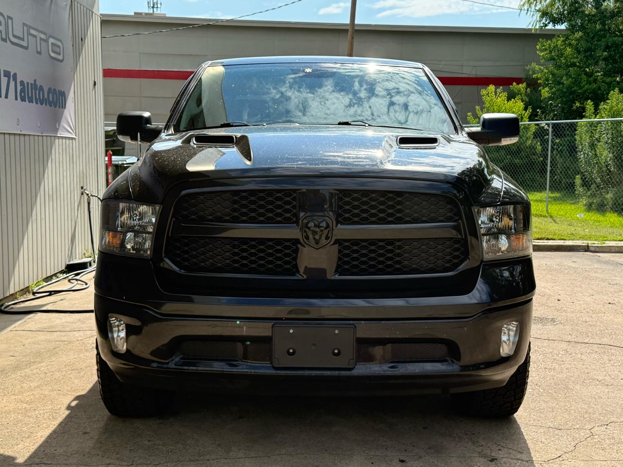 RAM 1500 Classic SLT 4x4 Crew Cab 5'7" Box 2019