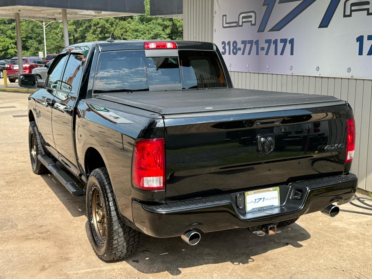 RAM 1500 Classic SLT 4x4 Crew Cab 5'7" Box 2019