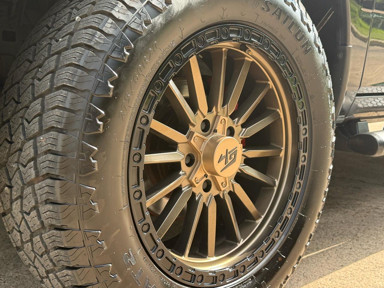 RAM 1500 Classic SLT 4x4 Crew Cab 5'7" Box 2019