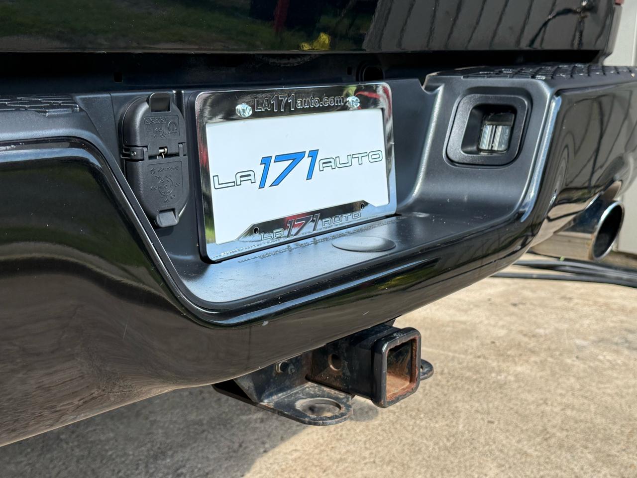 RAM 1500 Classic SLT 4x4 Crew Cab 5'7" Box 2019