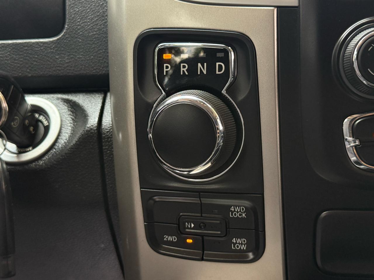 RAM 1500 Classic SLT 4x4 Crew Cab 5'7" Box 2019