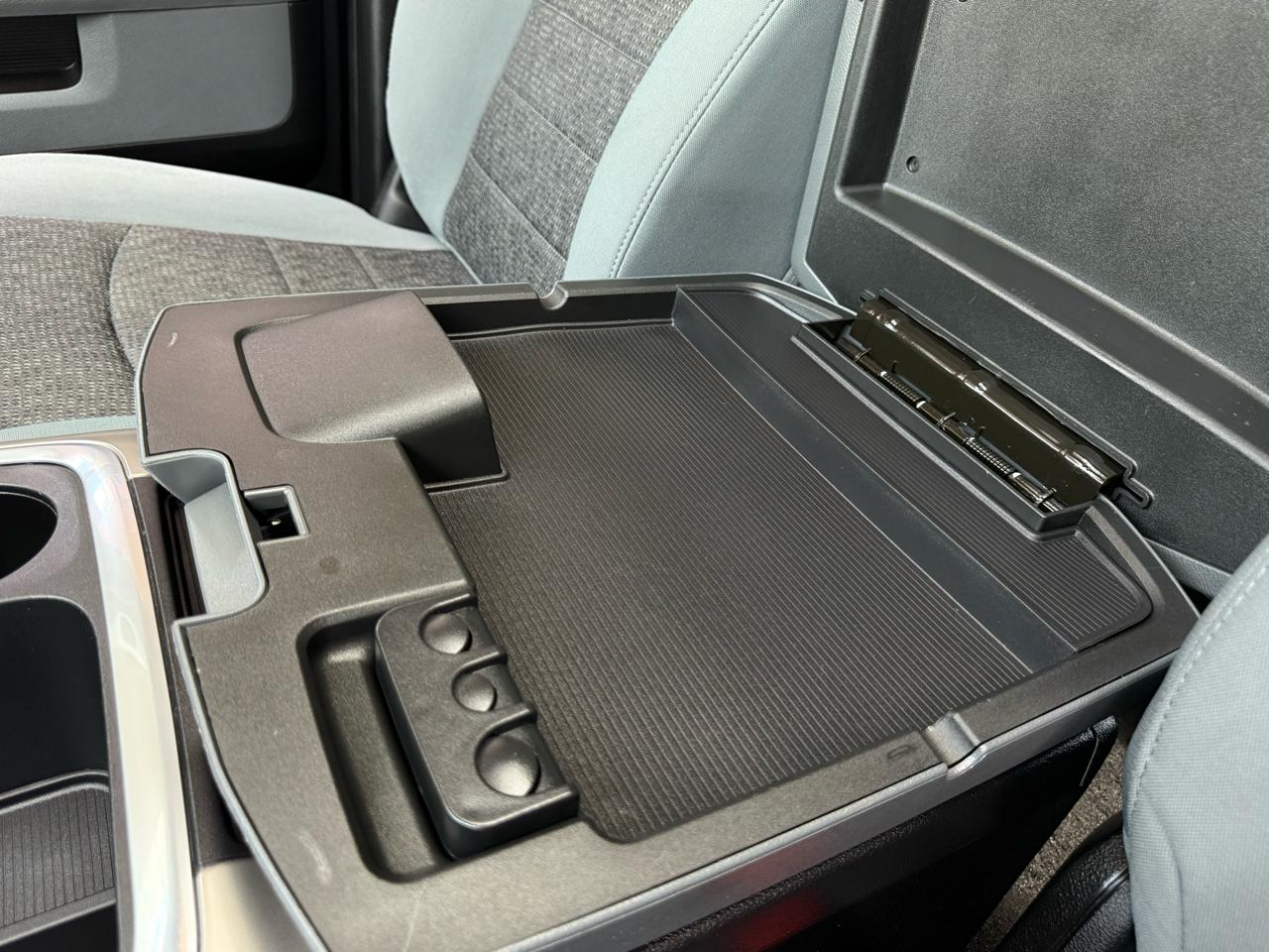 RAM 1500 Classic SLT 4x4 Crew Cab 5'7" Box 2019