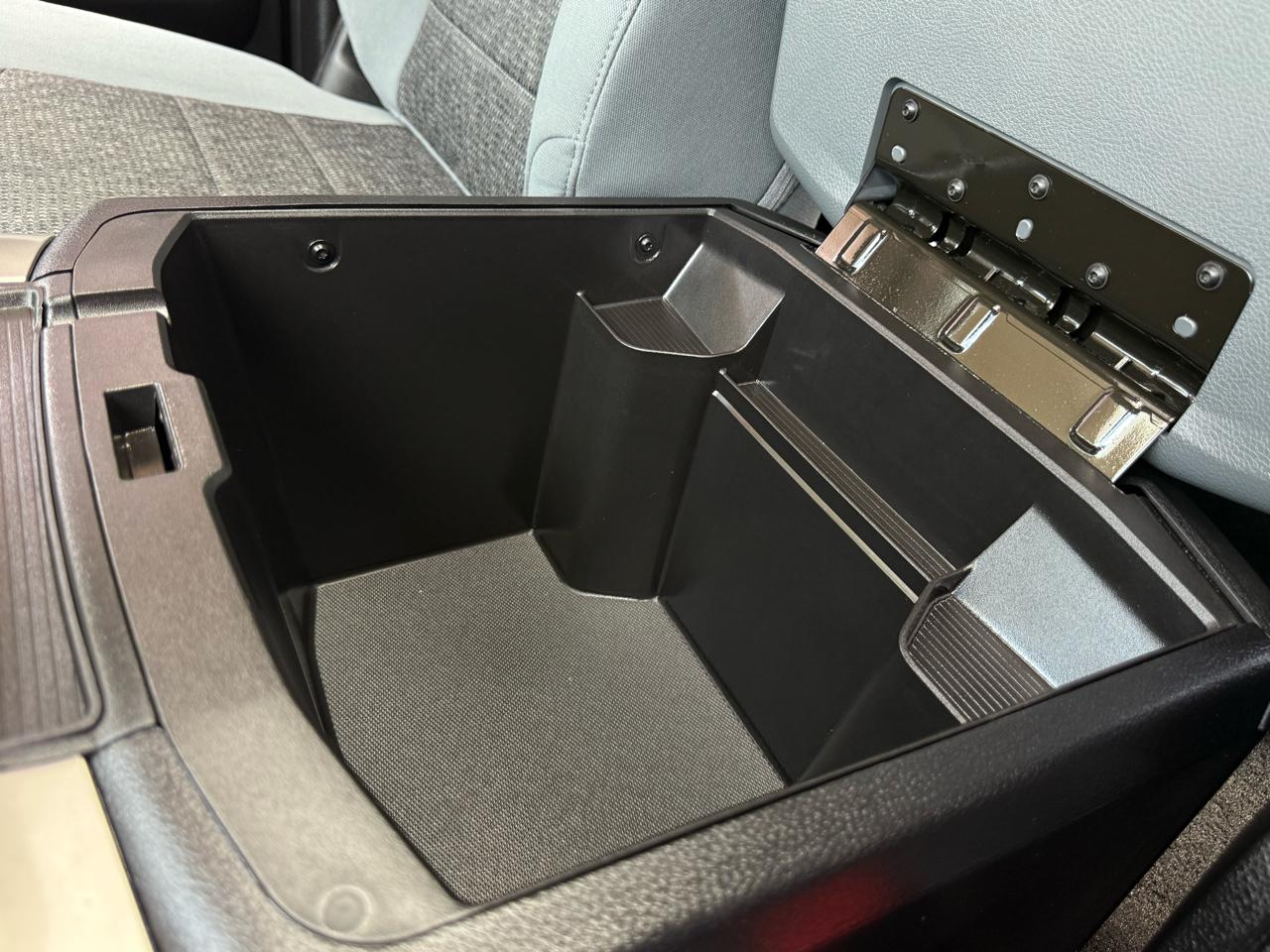 RAM 1500 Classic SLT 4x4 Crew Cab 5'7" Box 2019