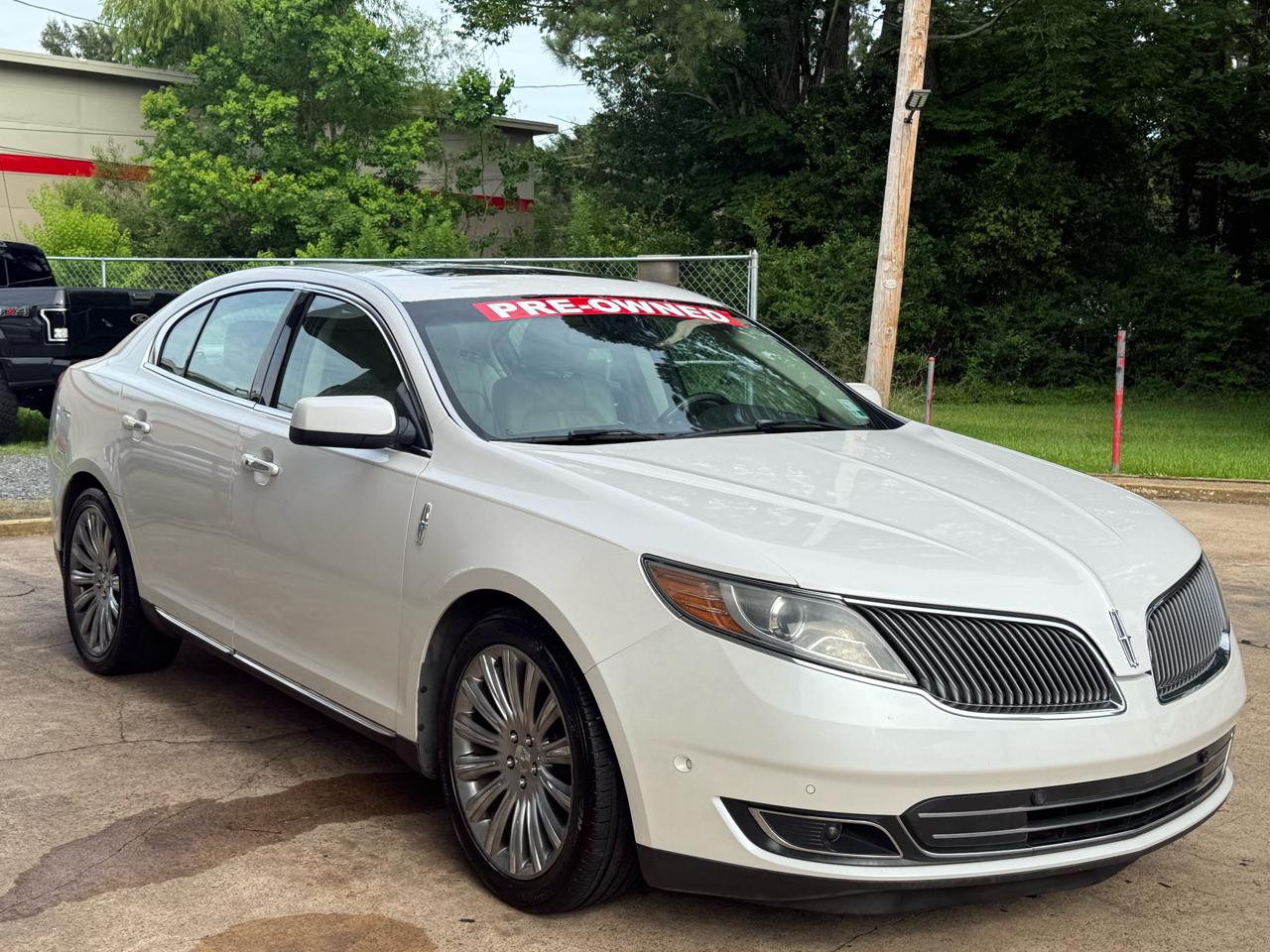 Lincoln MKS 4dr Sdn 3.7L FWD 2013