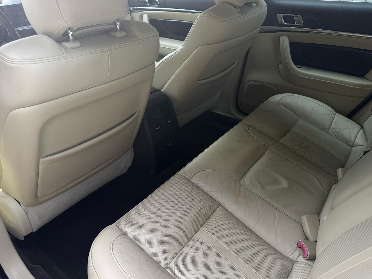 Lincoln MKS 4dr Sdn 3.7L FWD 2013
