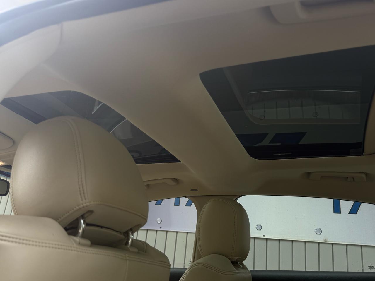 Lincoln MKS 4dr Sdn 3.7L FWD 2013