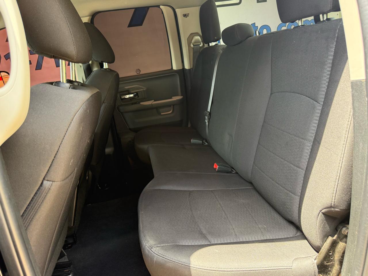RAM 1500 Classic Warlock 4x4 Quad Cab 6'4" Box 2020
