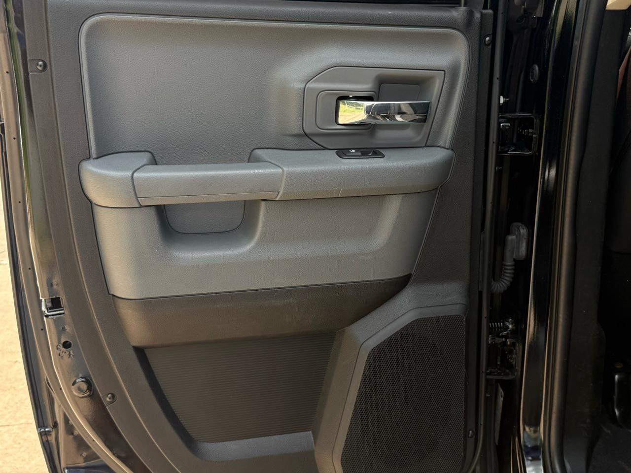 RAM 1500 Classic Warlock 4x4 Quad Cab 6'4" Box 2020