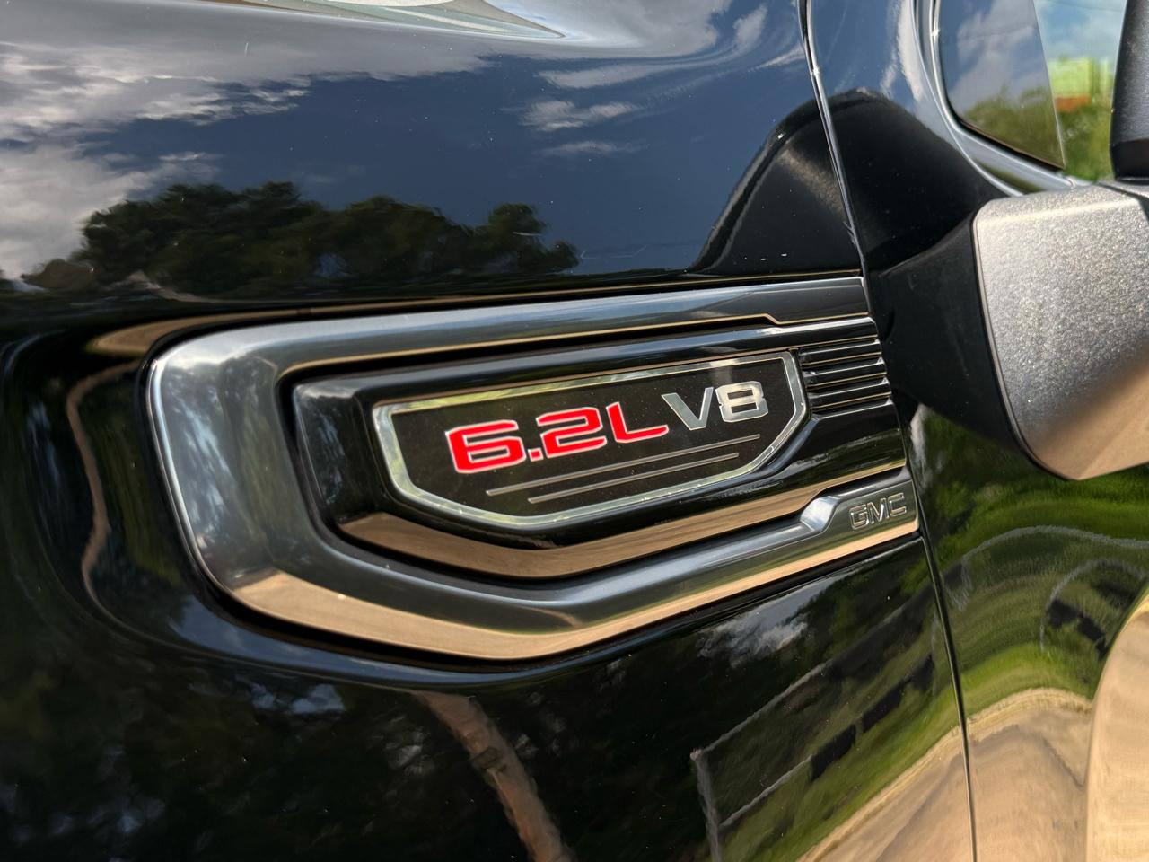 GMC Sierra 1500 Limited 4WD Crew Cab 157" AT4 2022