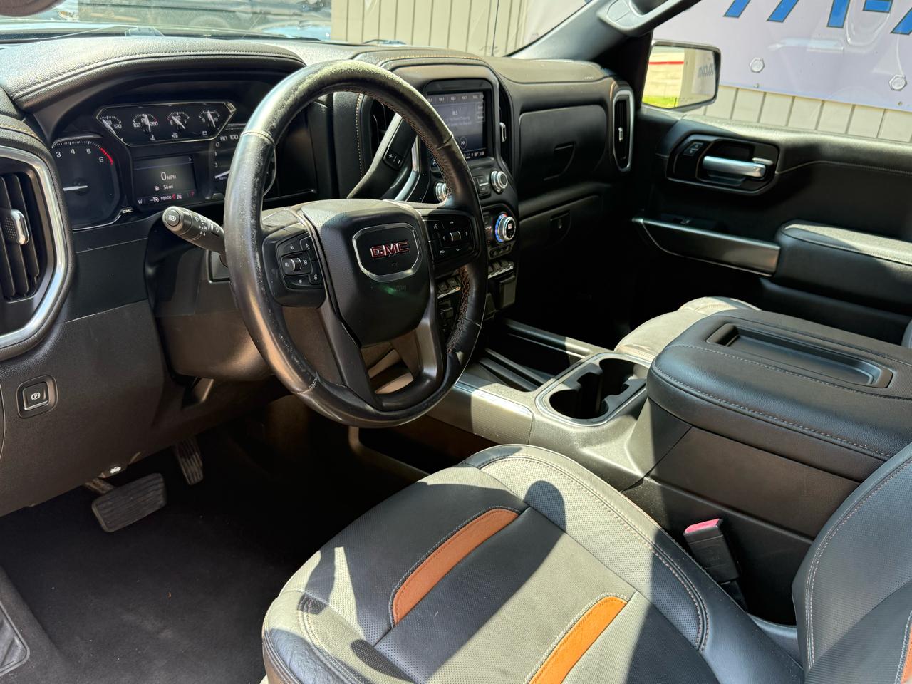 GMC Sierra 1500 Limited 4WD Crew Cab 157" AT4 2022