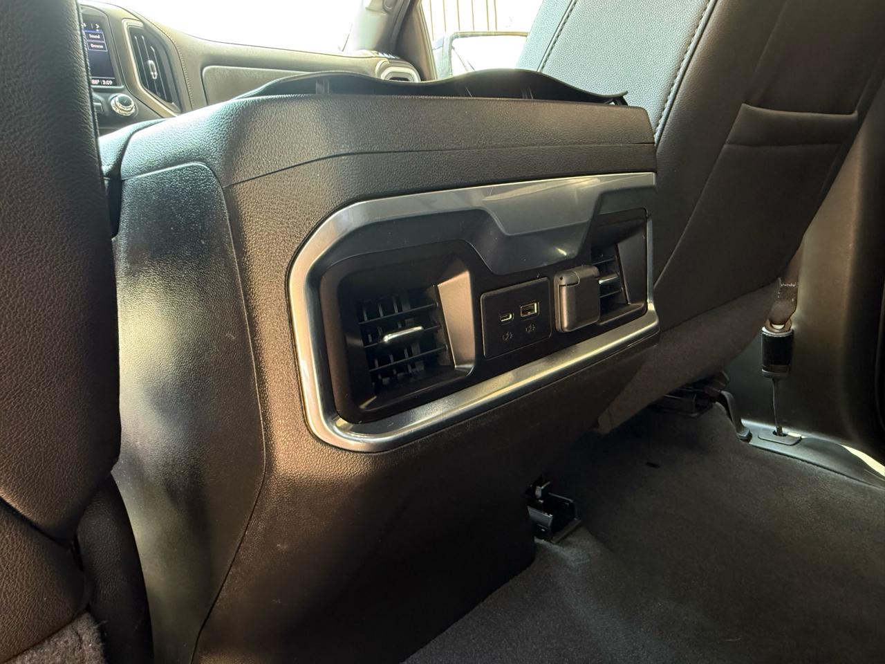 GMC Sierra 1500 Limited 4WD Crew Cab 157" AT4 2022