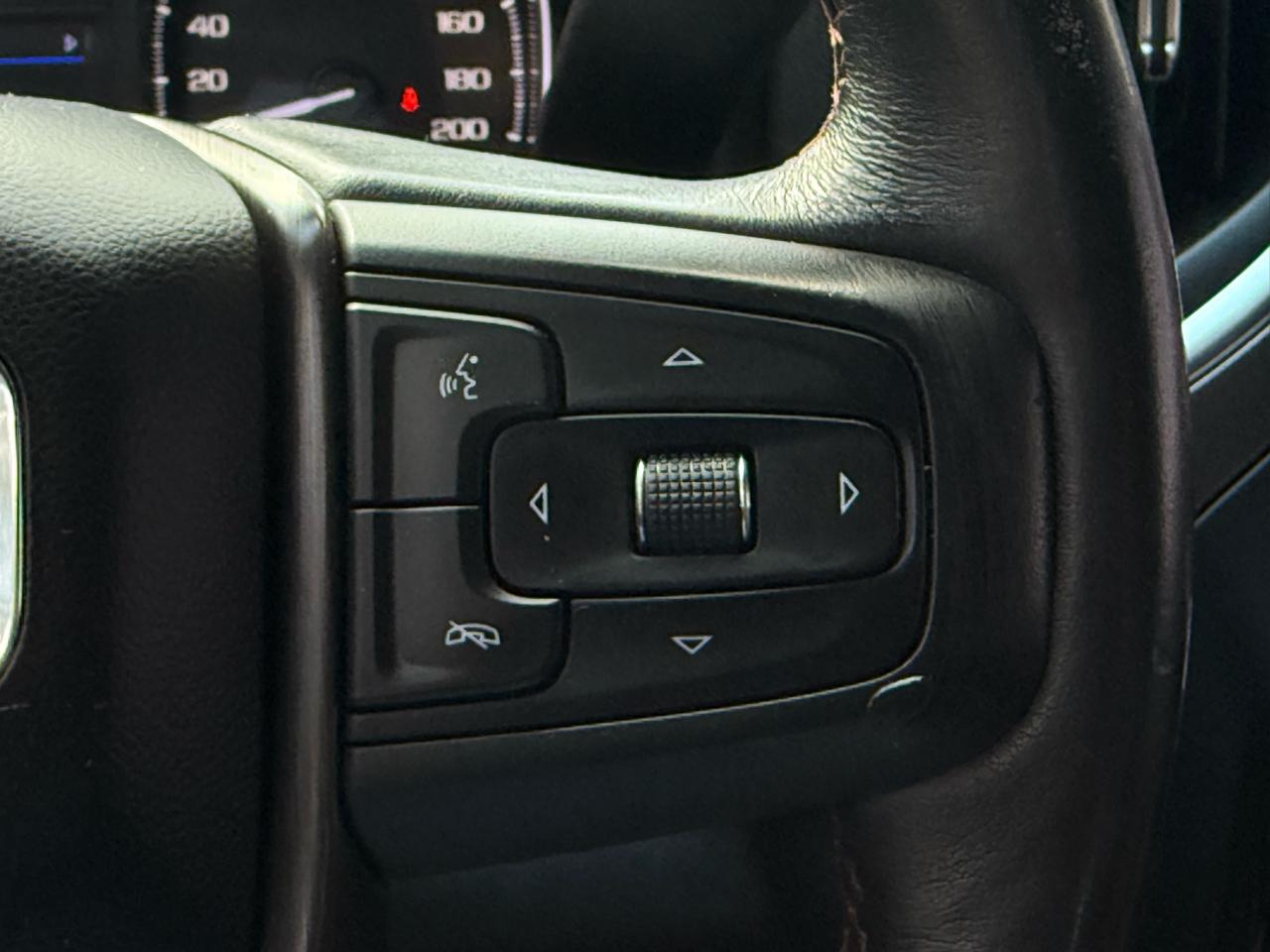 GMC Sierra 1500 Limited 4WD Crew Cab 157" AT4 2022