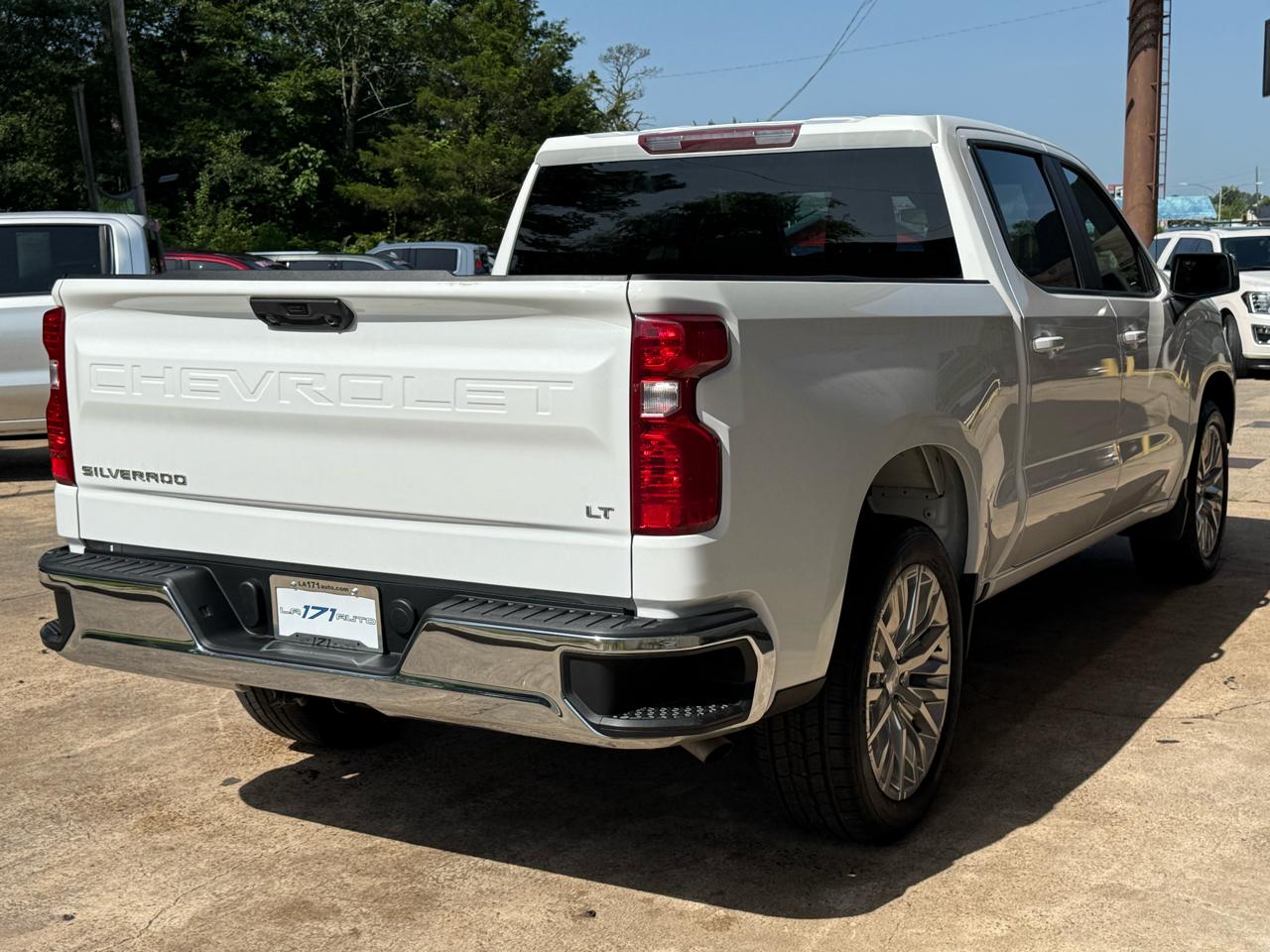 Chevrolet Silverado 1500 2WD Crew Cab 147" LT 2023
