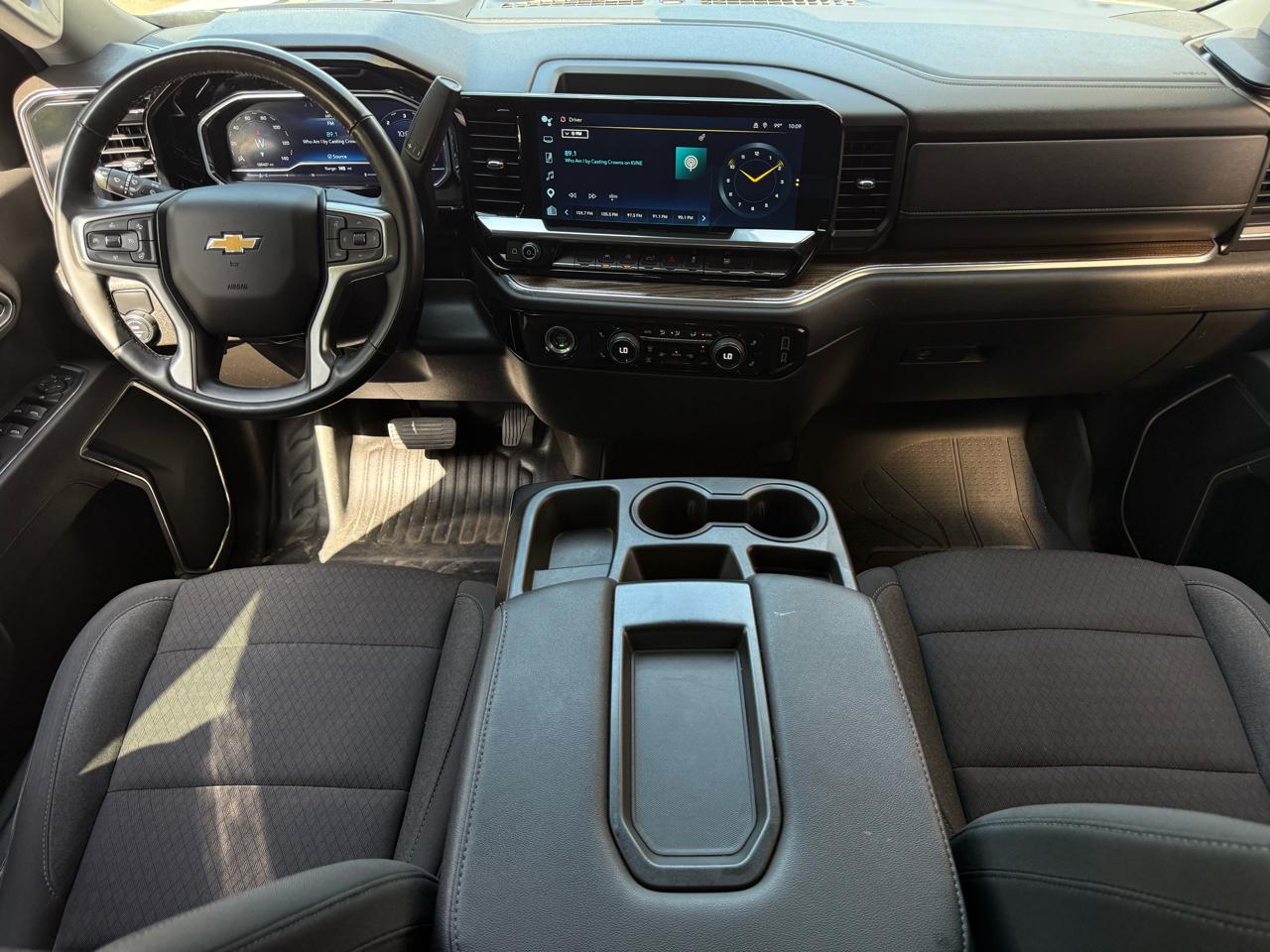 Chevrolet Silverado 1500 2WD Crew Cab 147" LT 2023