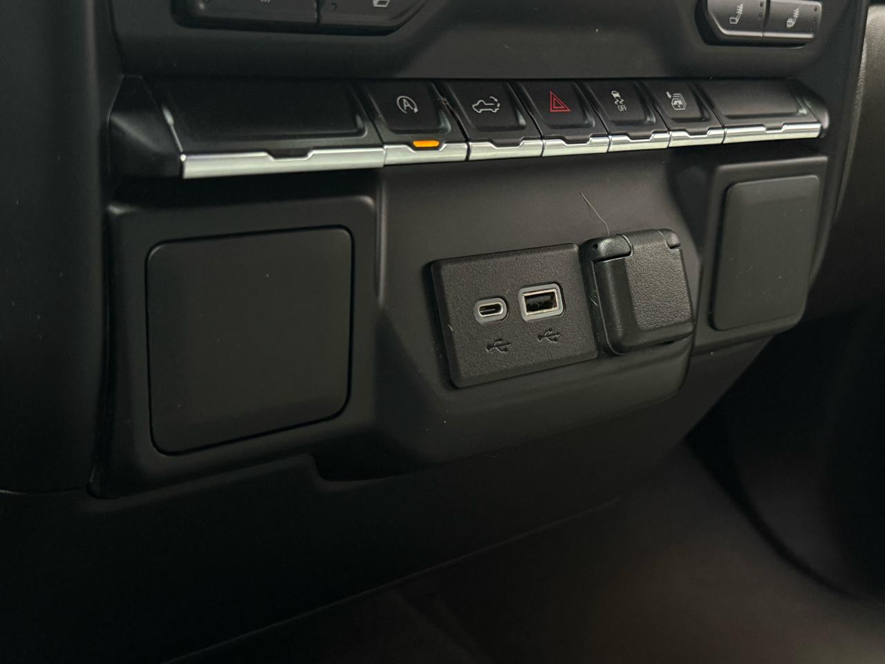 Chevrolet Silverado 1500 Limited 2WD Crew Cab 147" LT 2022