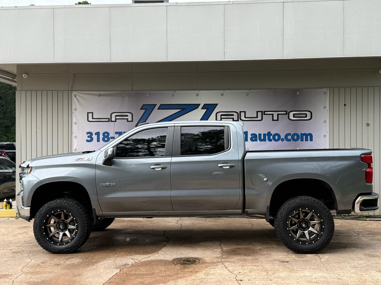 Chevrolet Silverado 1500 4WD Crew Cab 147" LT 2020