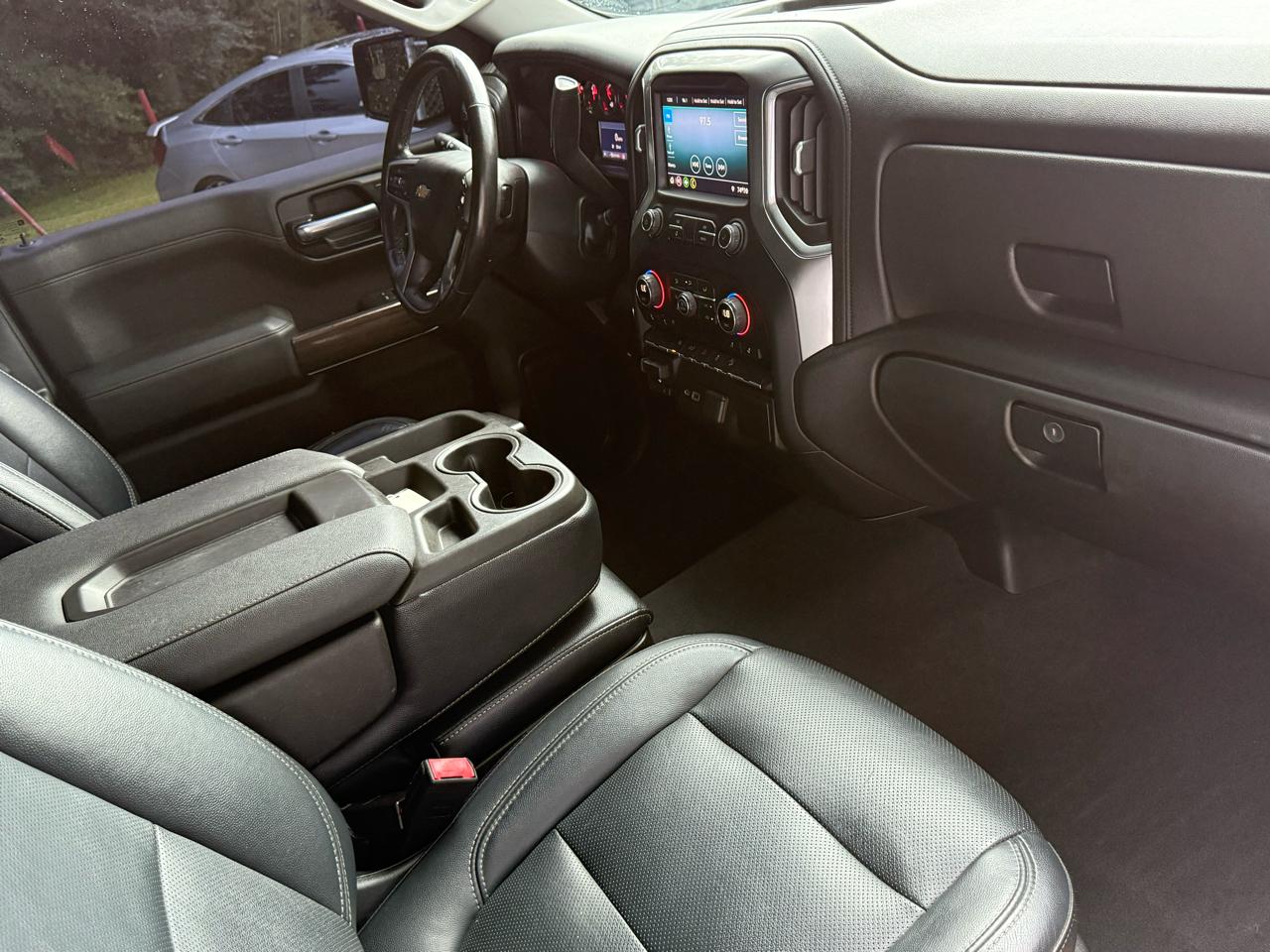 Chevrolet Silverado 1500 4WD Crew Cab 147" LT 2020