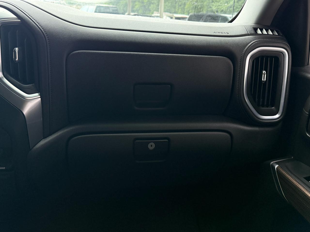 Chevrolet Silverado 1500 4WD Crew Cab 147" LT 2020