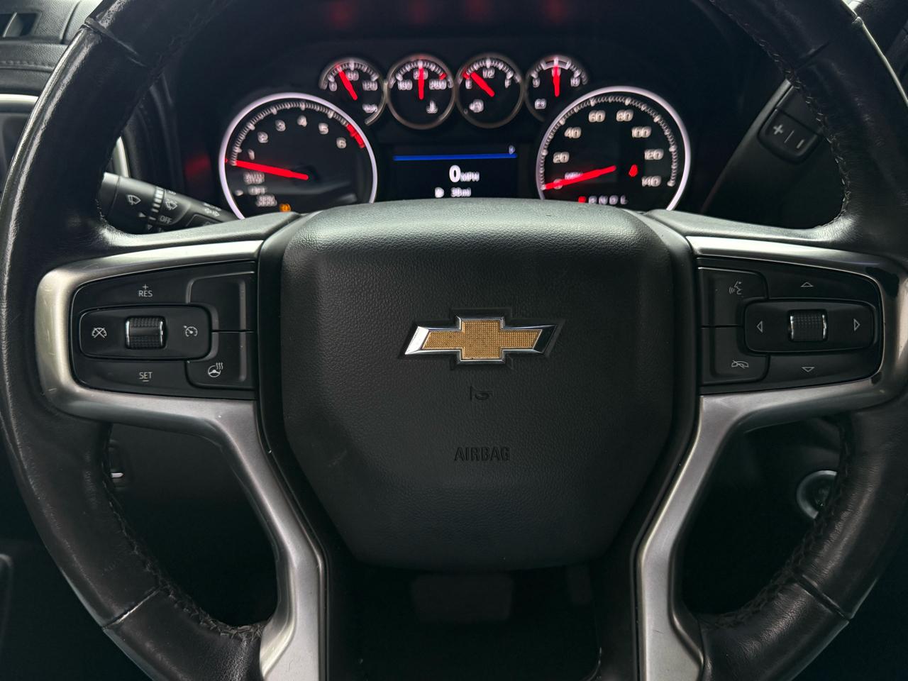 Chevrolet Silverado 1500 4WD Crew Cab 147" LT 2020