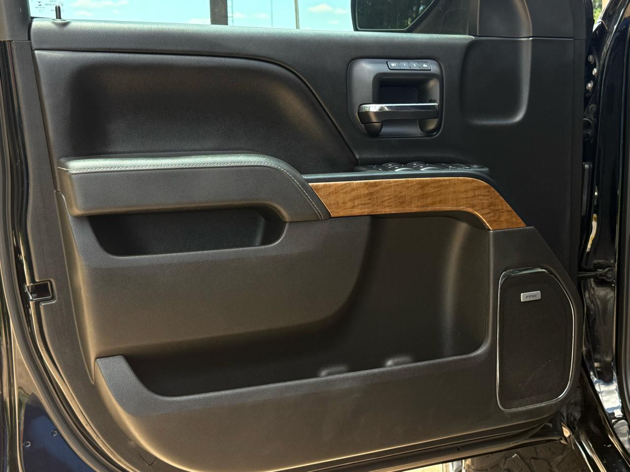 Chevrolet Silverado 1500 2WD Crew Cab 143.5" LTZ w/1LZ 2014