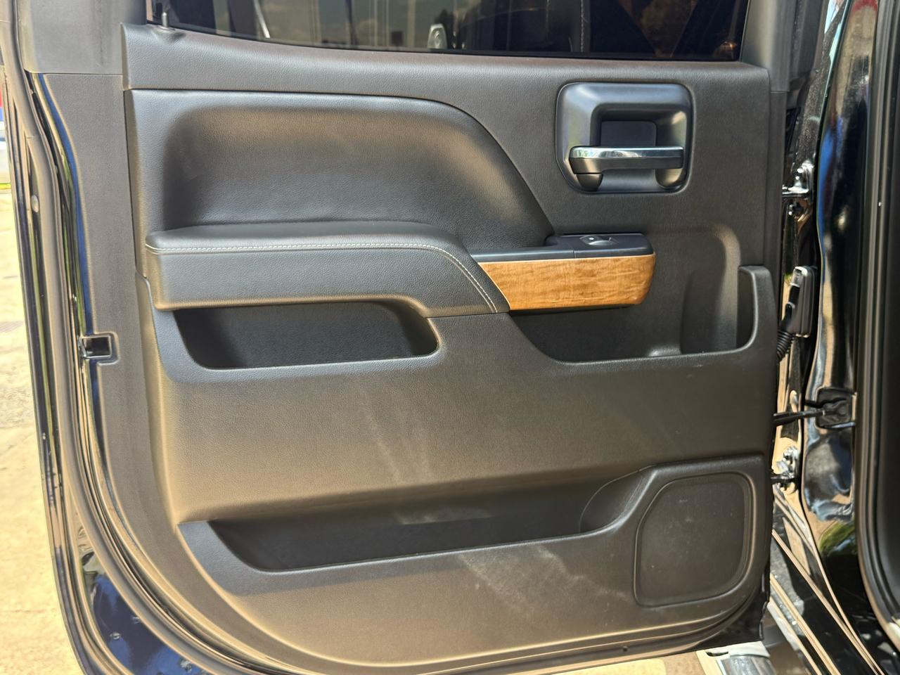 Chevrolet Silverado 1500 2WD Crew Cab 143.5" LTZ w/1LZ 2014