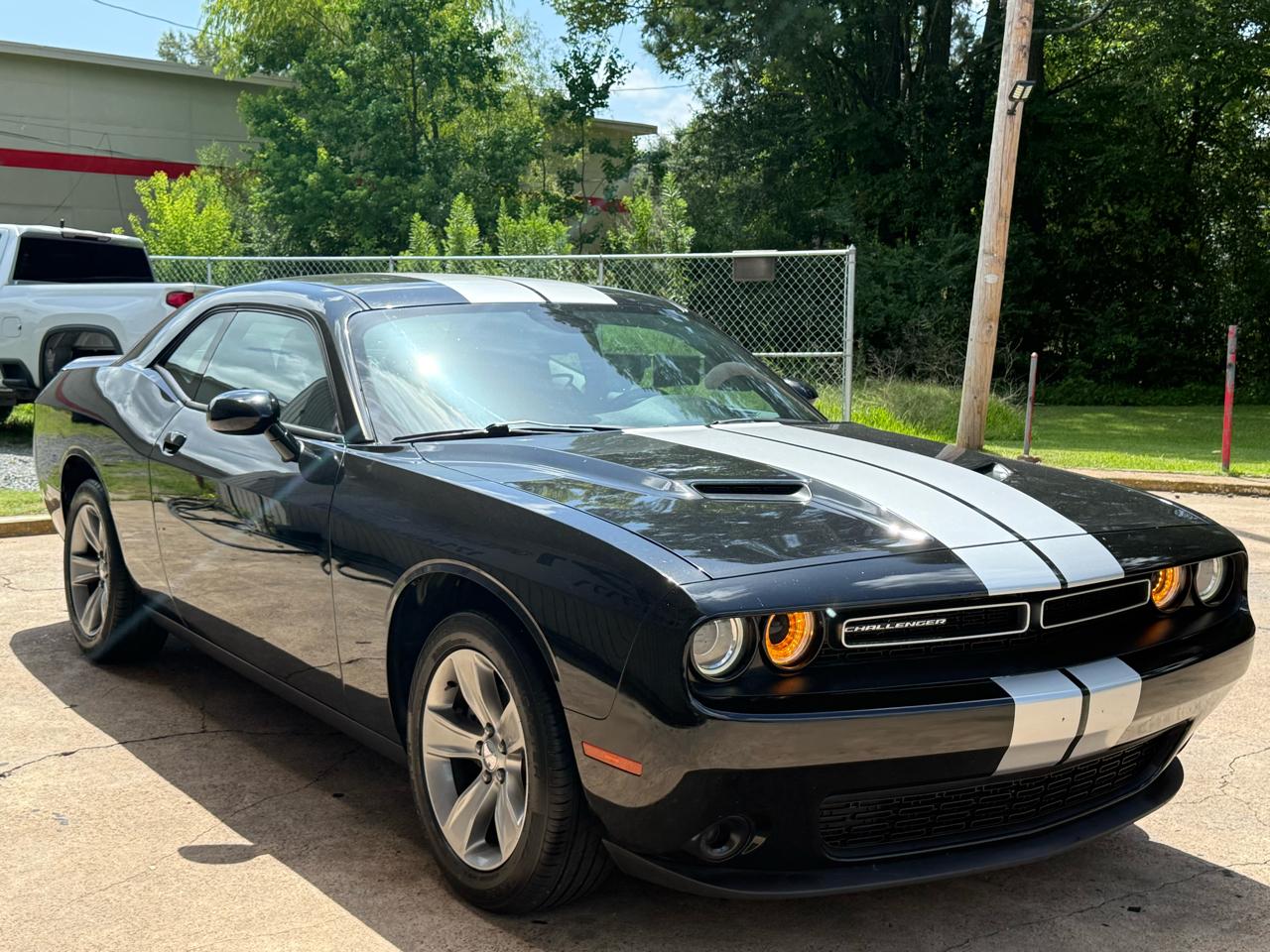 Dodge Challenger SXT RWD 2019
