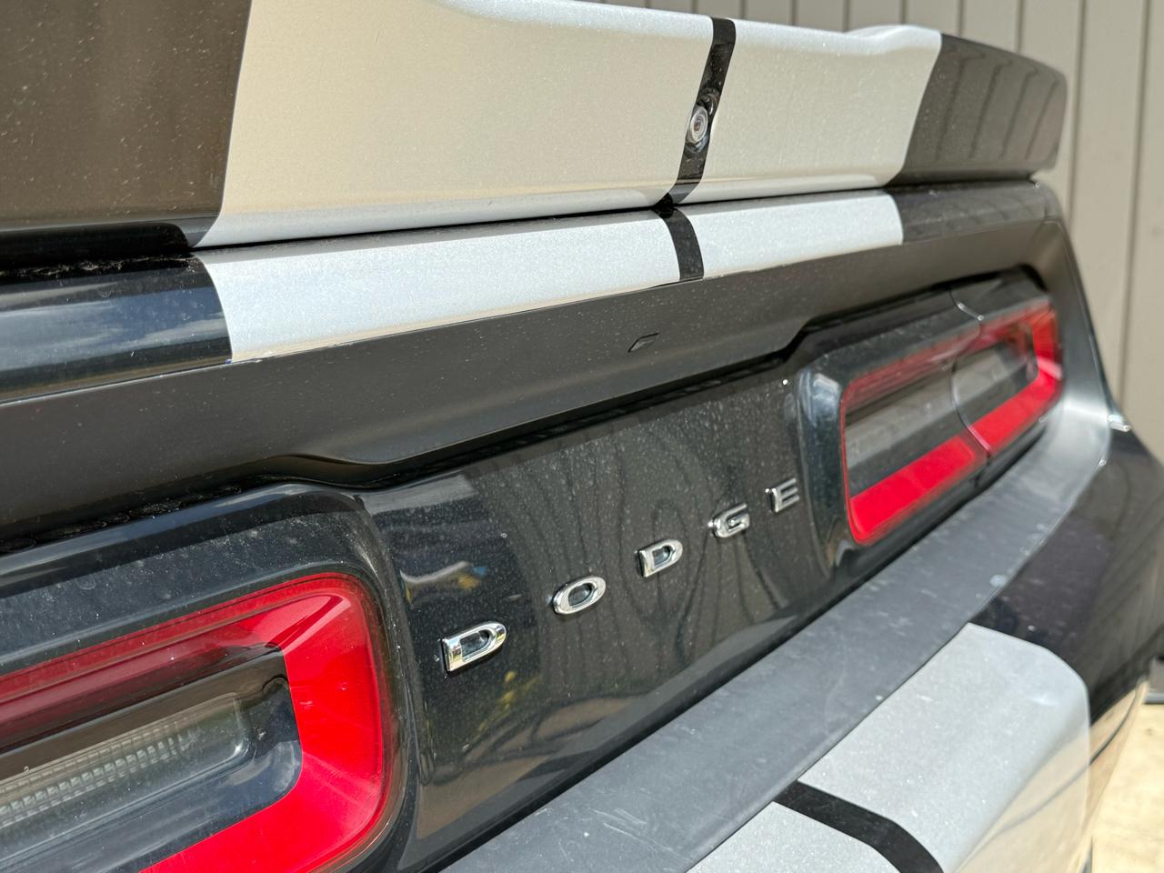 Dodge Challenger SXT RWD 2019