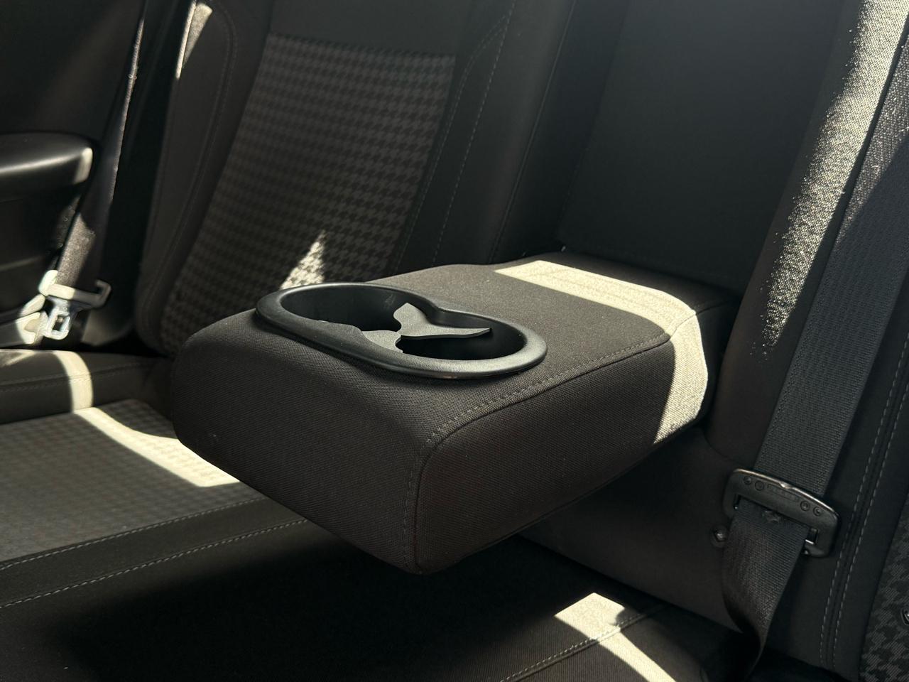 Dodge Challenger SXT RWD 2019