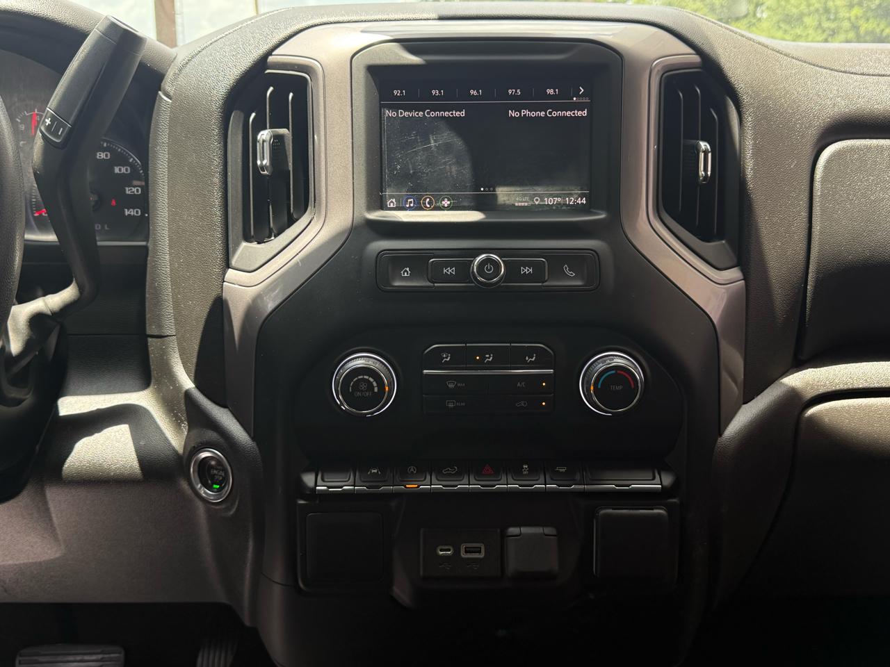 Chevrolet Silverado 1500 2WD Crew Cab 147" Custom 2022