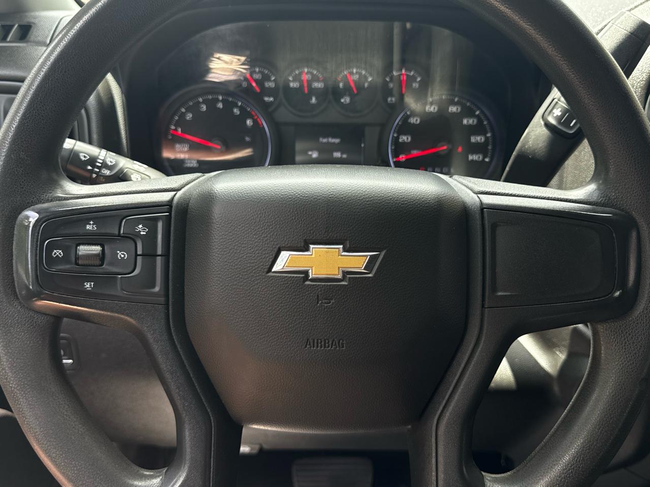 Chevrolet Silverado 1500 2WD Crew Cab 147" Custom 2022