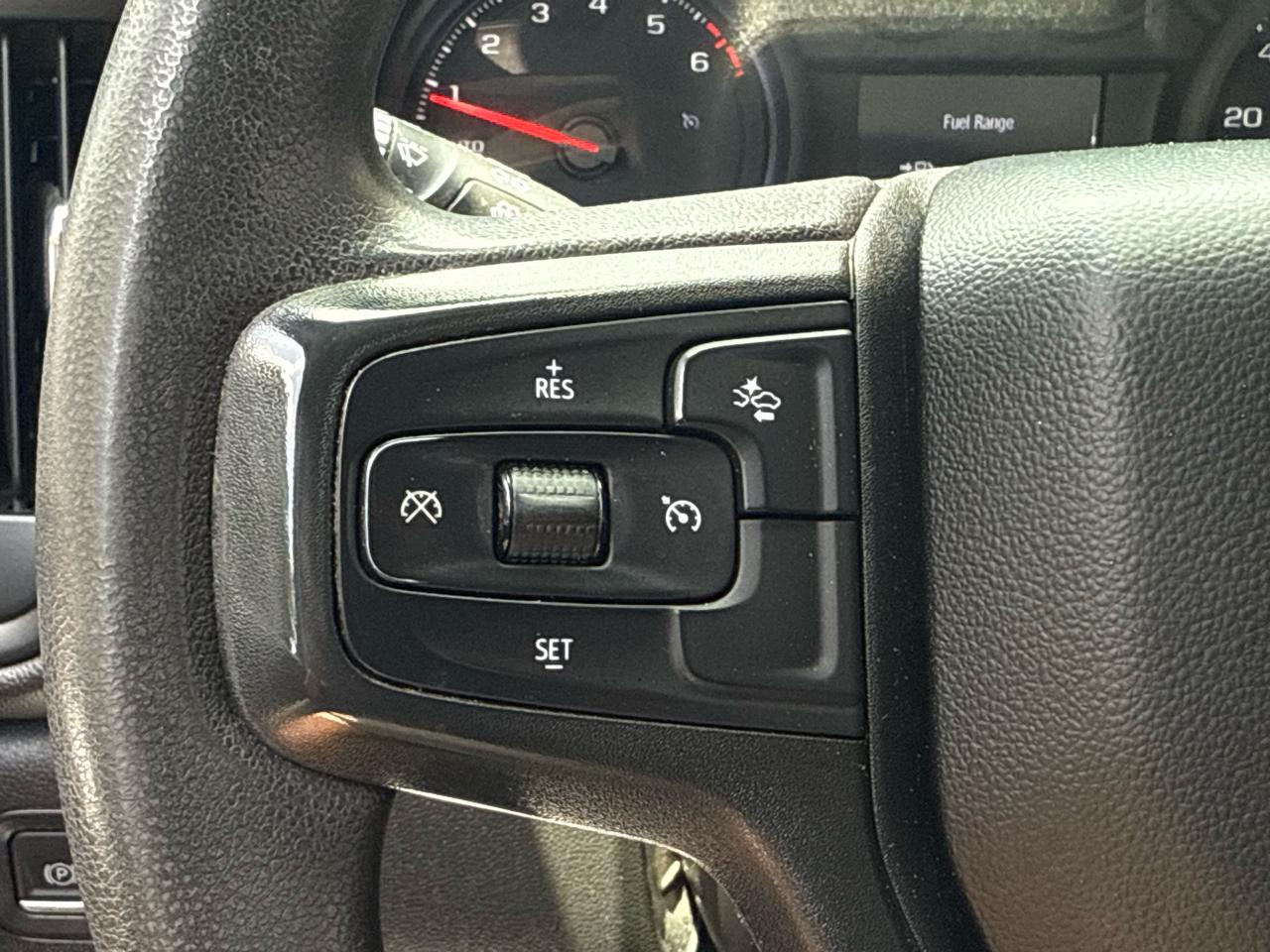 Chevrolet Silverado 1500 2WD Crew Cab 147" Custom 2022